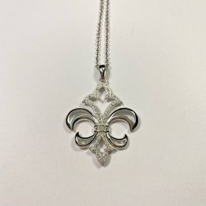 Beautiful Fleur De Lis Sterling Sivler Pendant